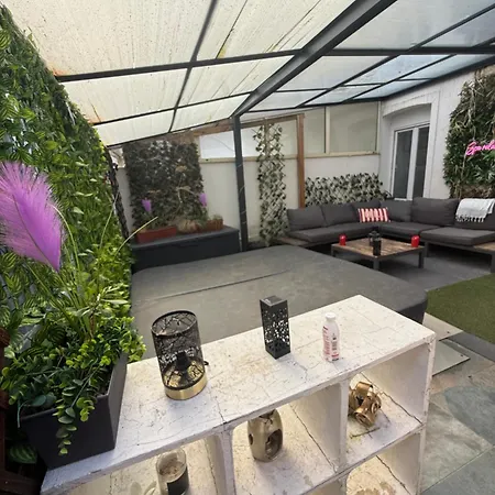 Сasa de vacaciones Maison Avec Jacuzzi Extérieur *