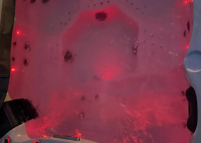 Maison Avec Jacuzzi Extérieur Сasa de vacaciones