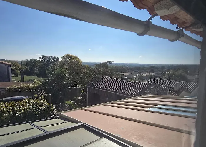 Maison Avec Jacuzzi Extérieur Сasa de vacaciones